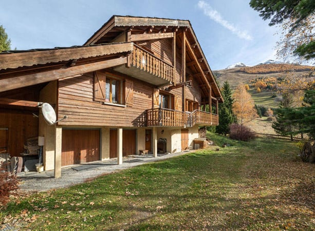 Chalet in Les Deux Alpes - view 1