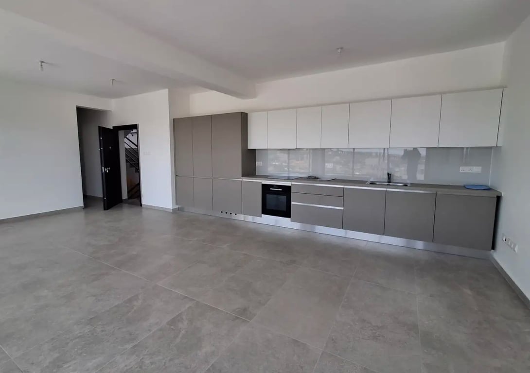 House in Agia Fylaxis - Image 2