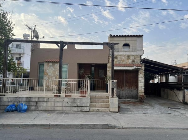 House in Zakaki - view 1