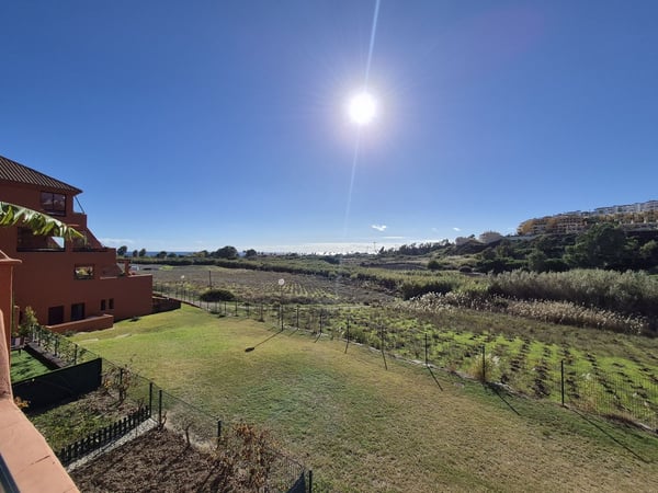 Apartment in La Duquesa - view 1