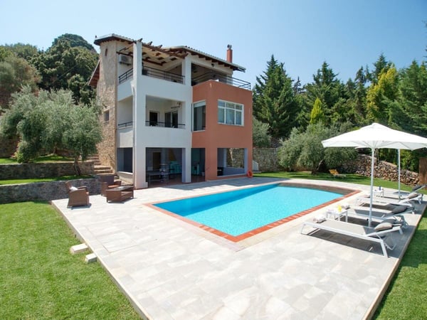 Villa in Filippos - view 1