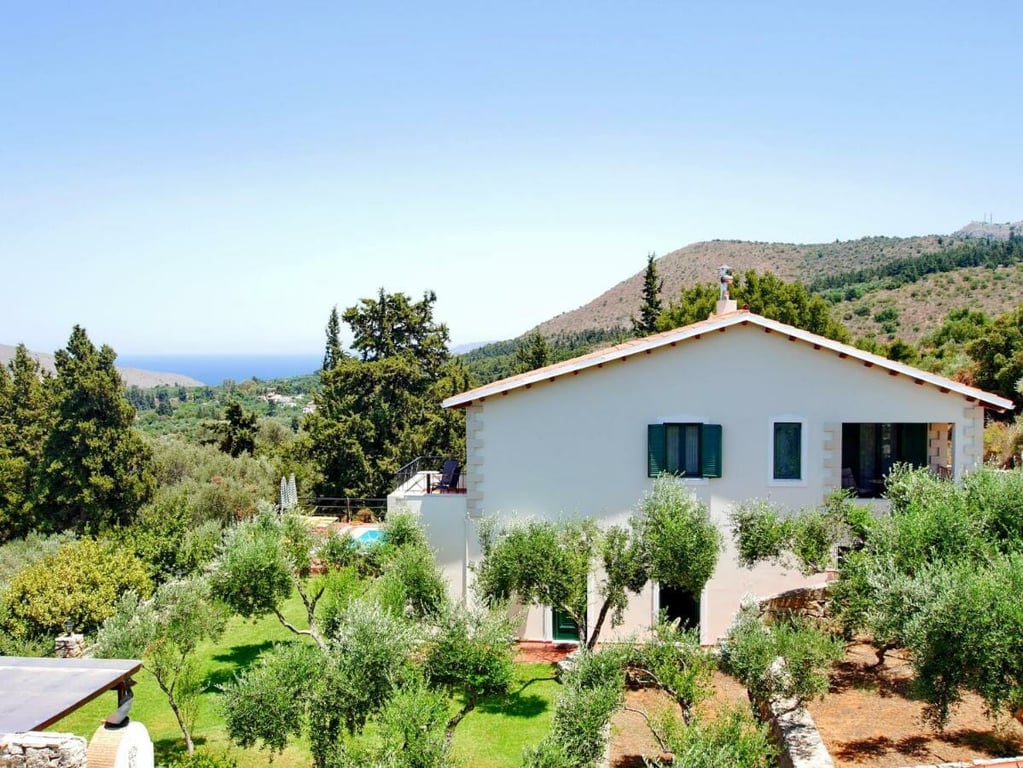 Villa in Filippos - Image 2