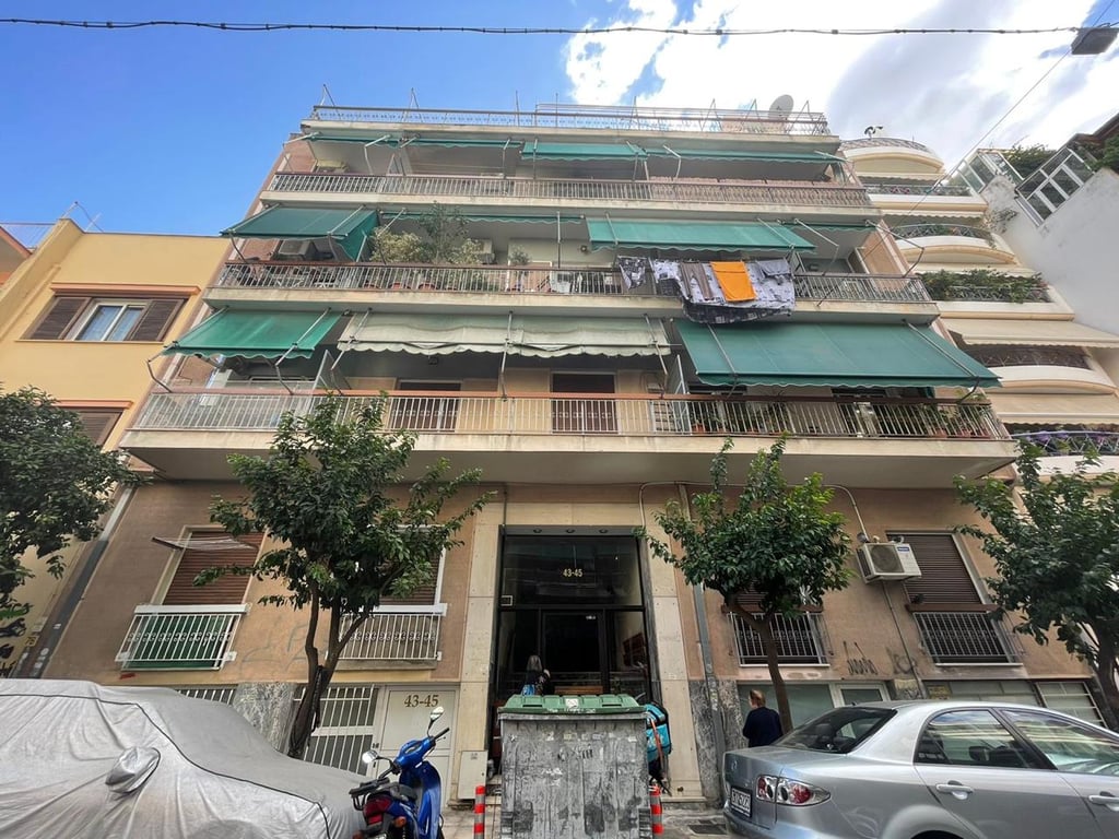 Apartment in Kallithea - Image 2