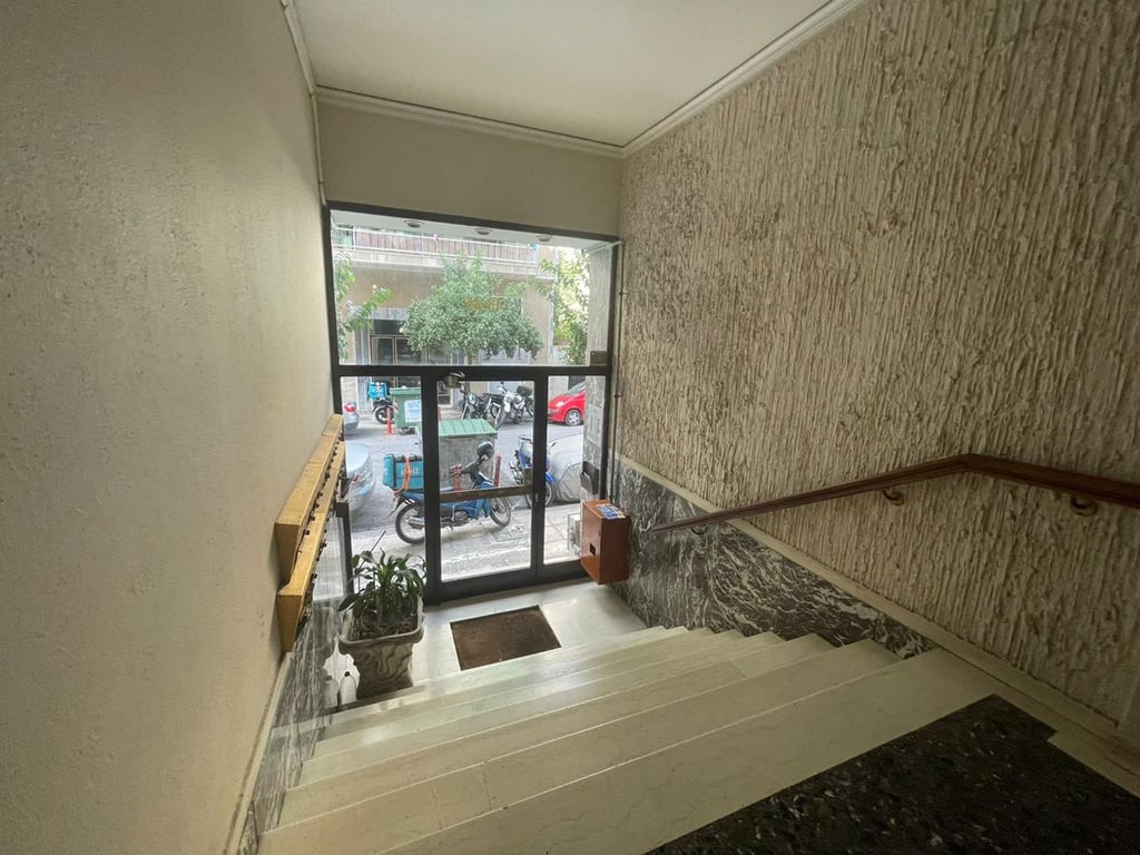 Apartment in Kallithea - Image 3