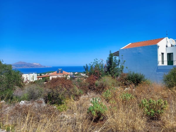 Land in Plaka - view 1