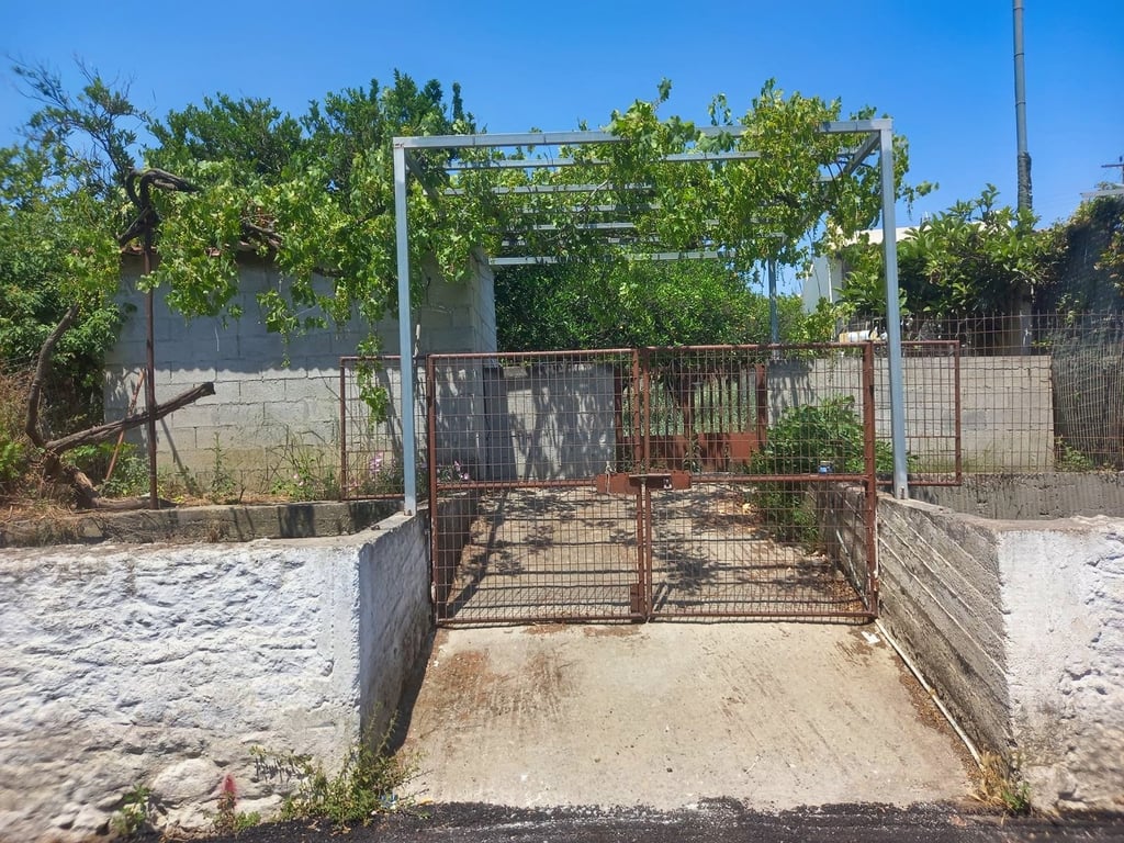 Land in Kalyves - Image 3