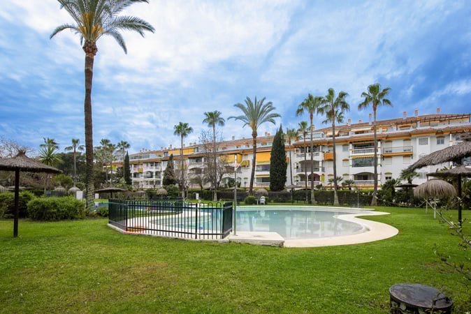 Penthouse in Nueva Andalucia - view 1