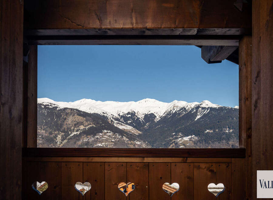 Chalet in Courchevel - Image 4