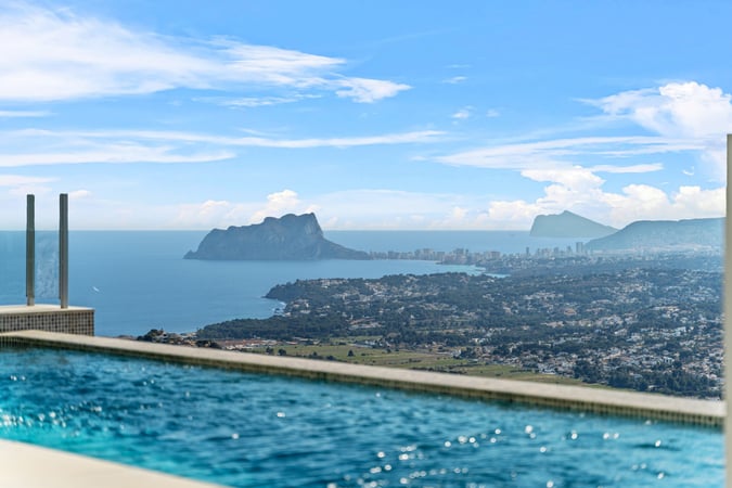 Villa in Benitachell - view 1