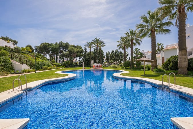 Apartment in Espinosa de los Monteros - view 1