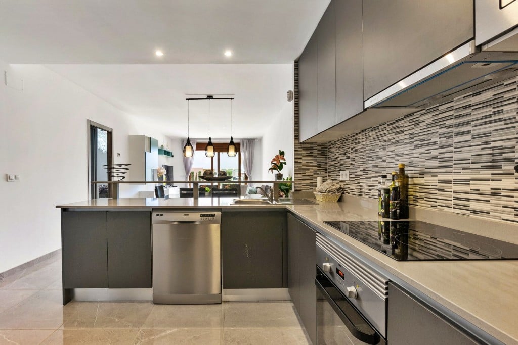 Apartment in Villamartin - Image 4