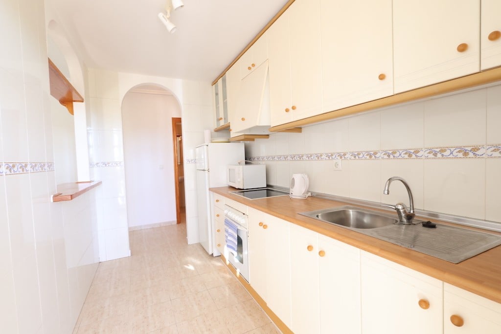 Apartment in Torrelamata - Image 3
