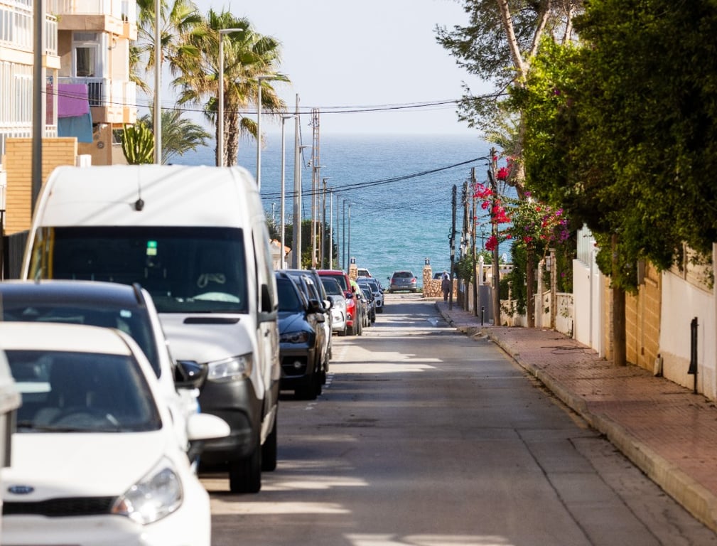 Apartment in Punta Prima - Image 3