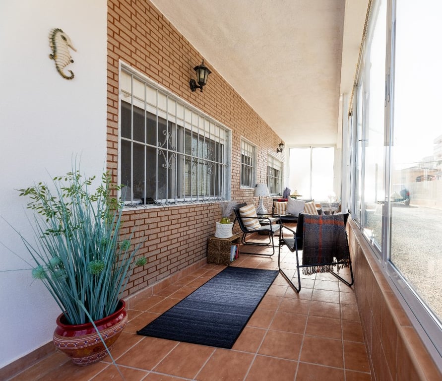 Apartment in Punta Prima - Image 2