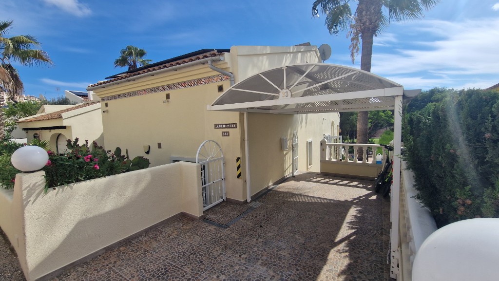 Villa in Dehesa de Campoamor - Image 5