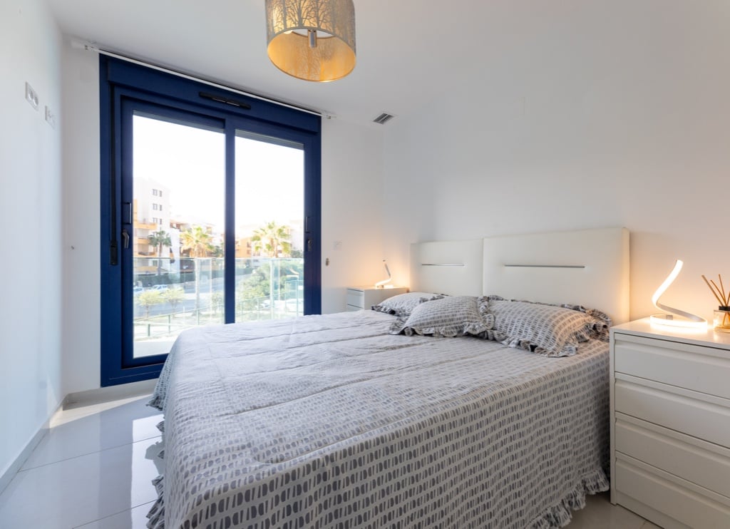 Apartment in Punta Prima - Image 3