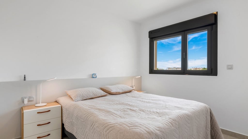 Apartment in Los Dolses - Image 3