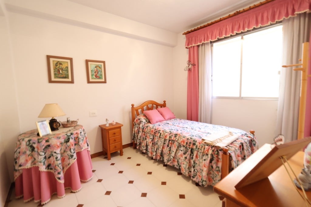 Apartment in Torrevieja - Image 4