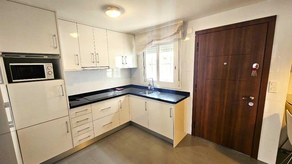 House in Torrevieja - Image 3