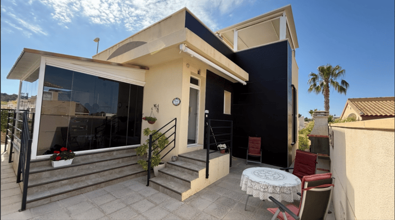 Villa in Ciudad Quesada - view 1