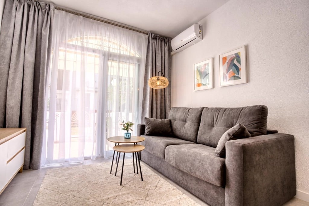 House in Torrevieja - Image 2