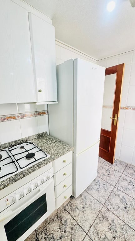 Apartment in Torrevieja - Image 4