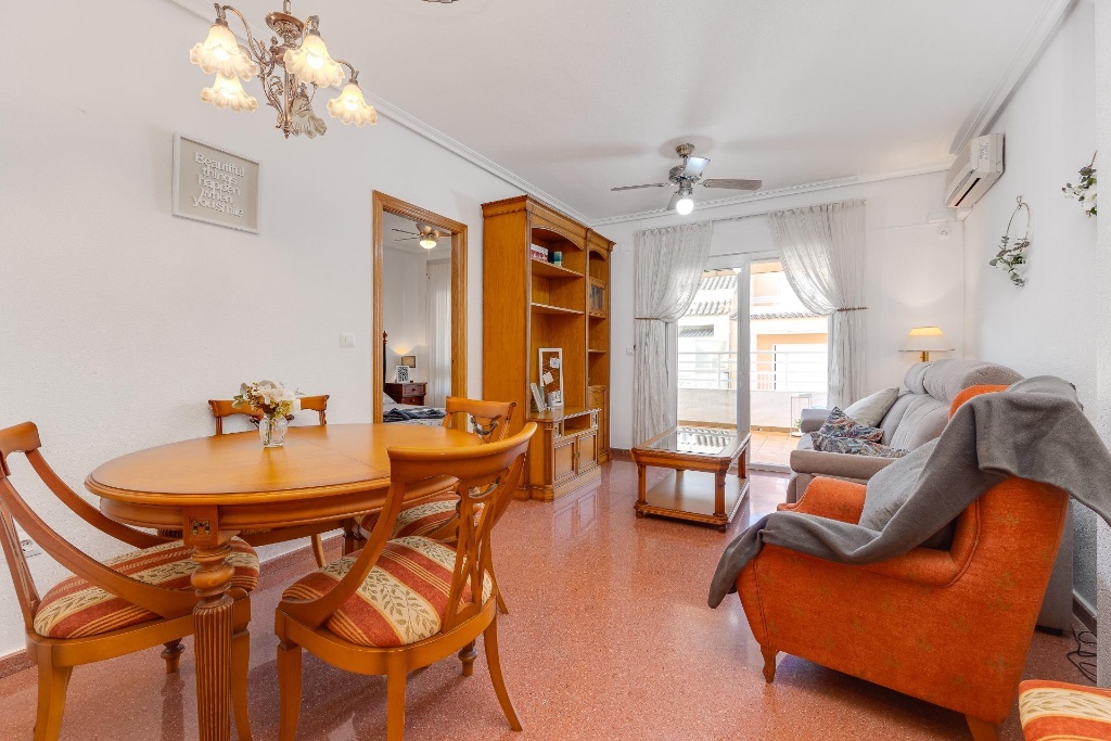 Apartment in Torrevieja - Image 3