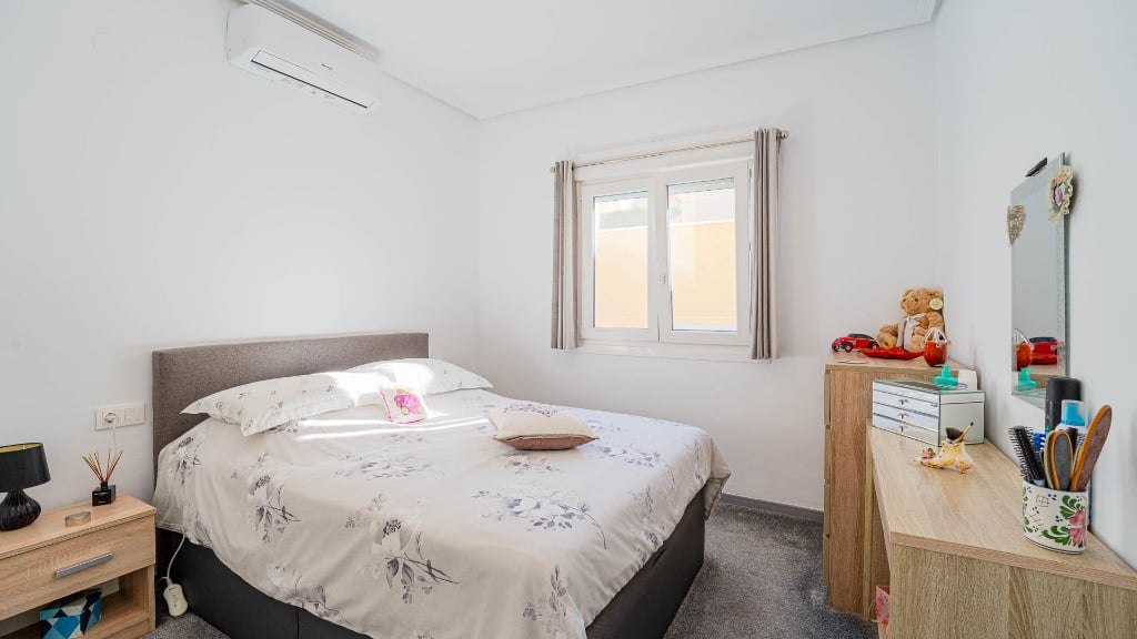 Villa in Torrevieja - Image 3