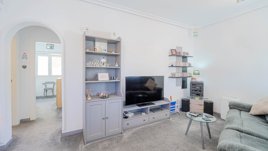 Villa in Torrevieja - Image 2