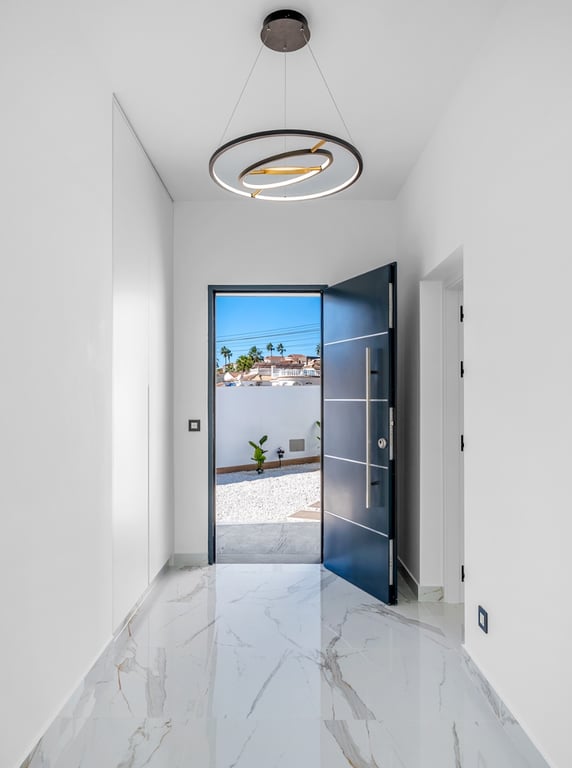 Villa in Ciudad Quesada - Image 3