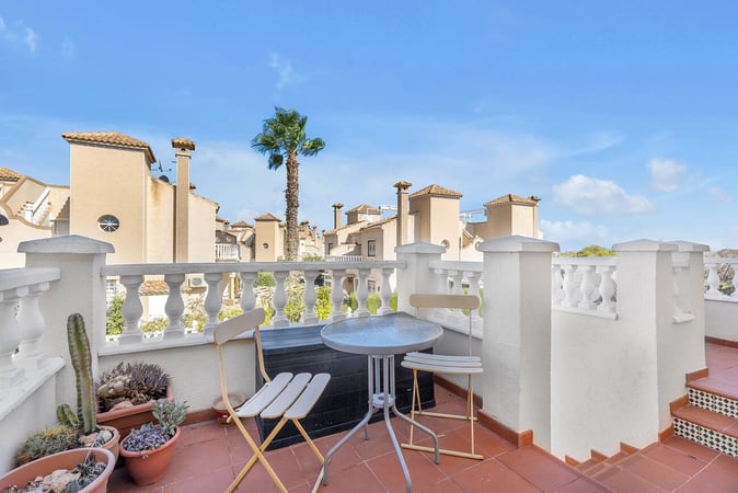 House in Urbanizacion los Balcones - view 1