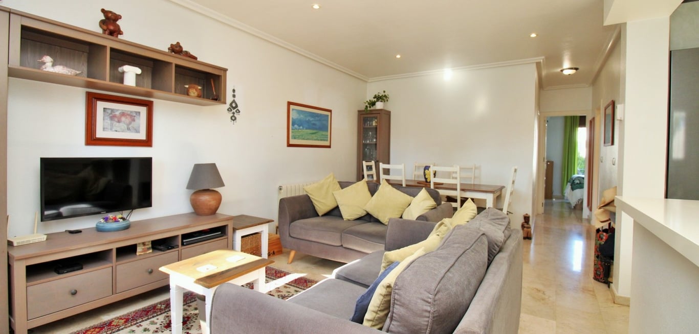 House in Villamartin - Image 4