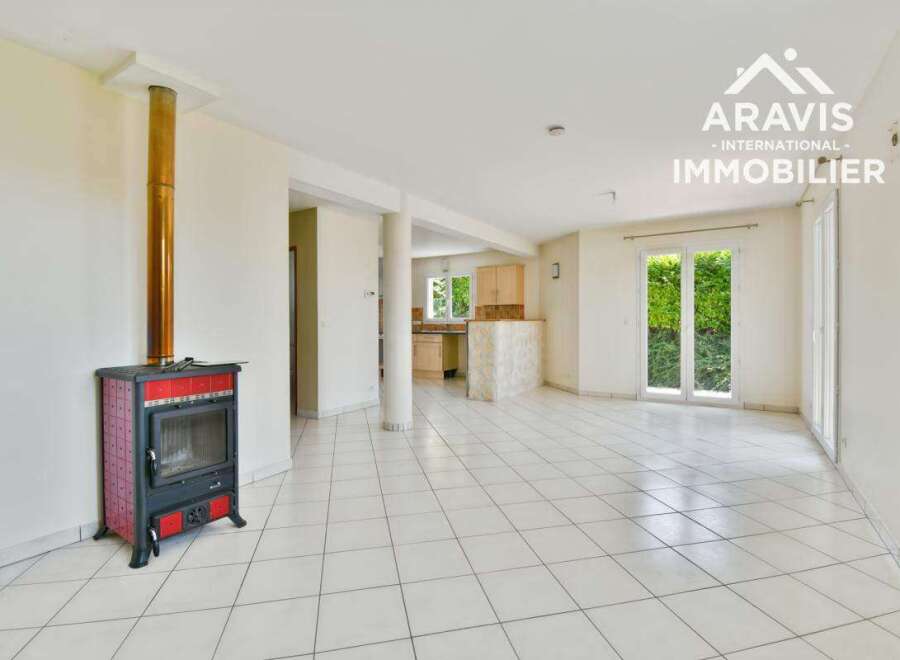 Villa in Chapeiry - Image 3