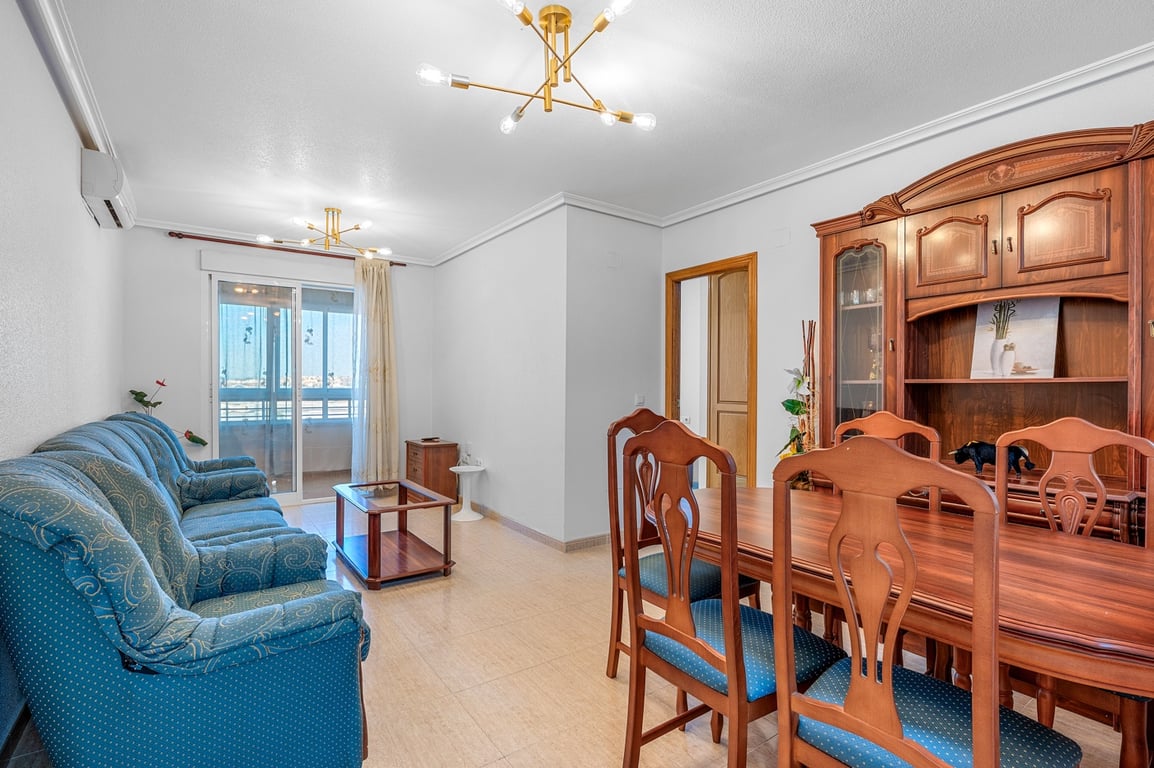 Apartment in Torrevieja - Image 3
