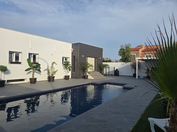 Villa in Rojales - view 1