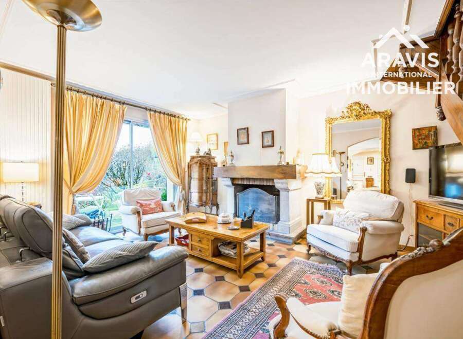 Villa in Ugine - Image 5