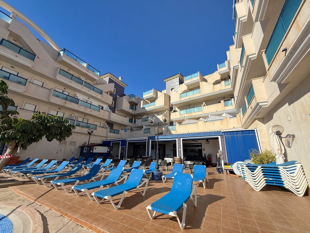 Apartment in Cabo Roig - Image 2