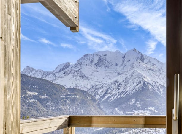 Chalet in Le Bettex - view 1