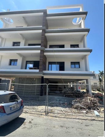 House in Ypsonas - view 1