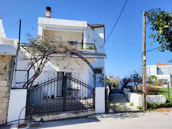 Villa in Atsipopoulo - view 1