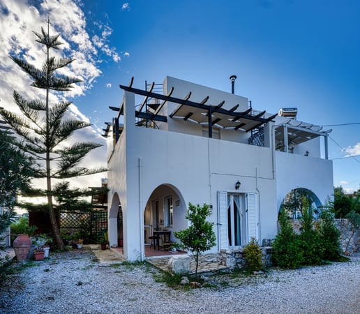 Villa in Drapanos - view 1