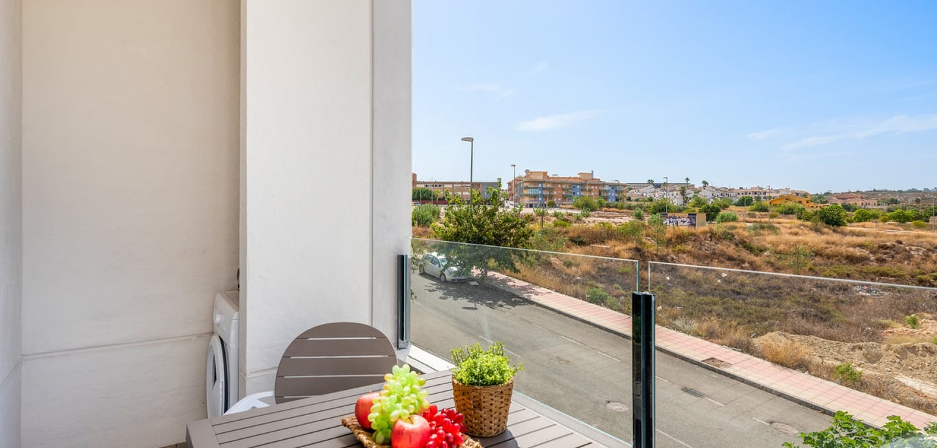 Apartment in San Miguel de Salinas - Image 3