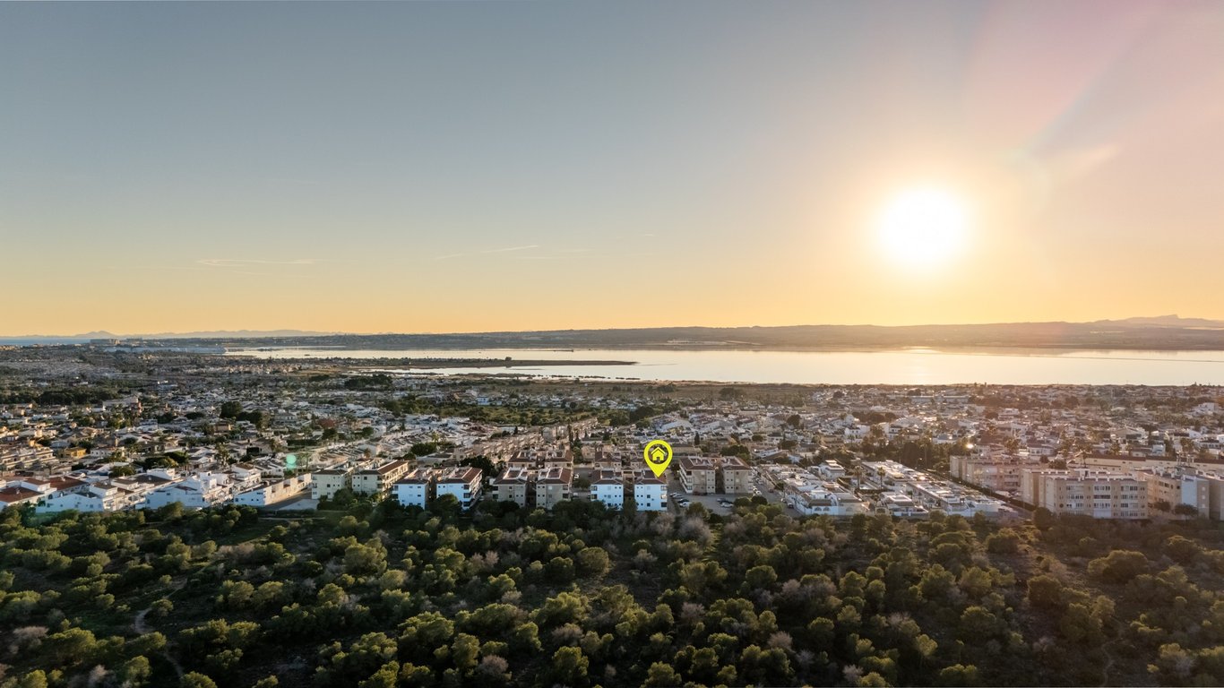 House in El Chaparral - Image 2