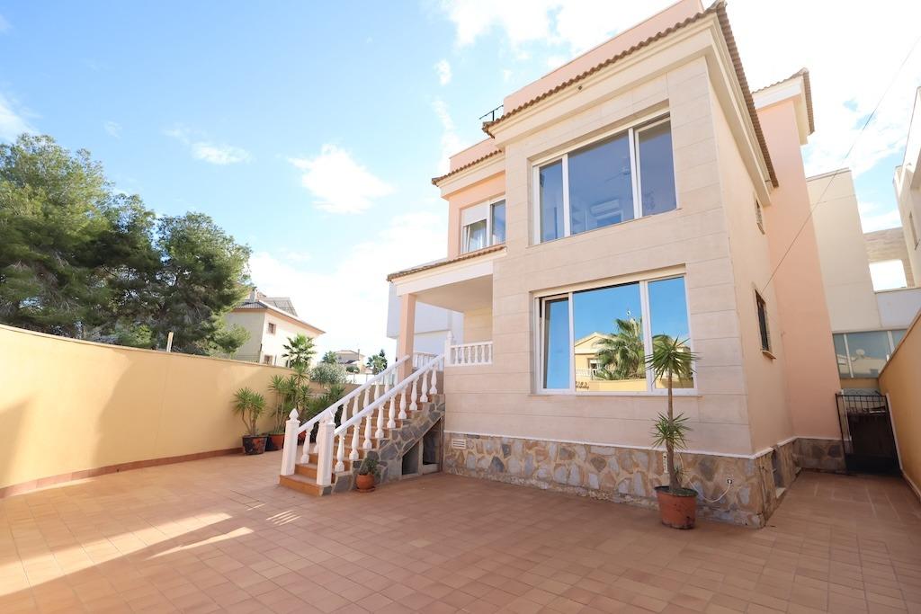 House in La Zenia - Image 4