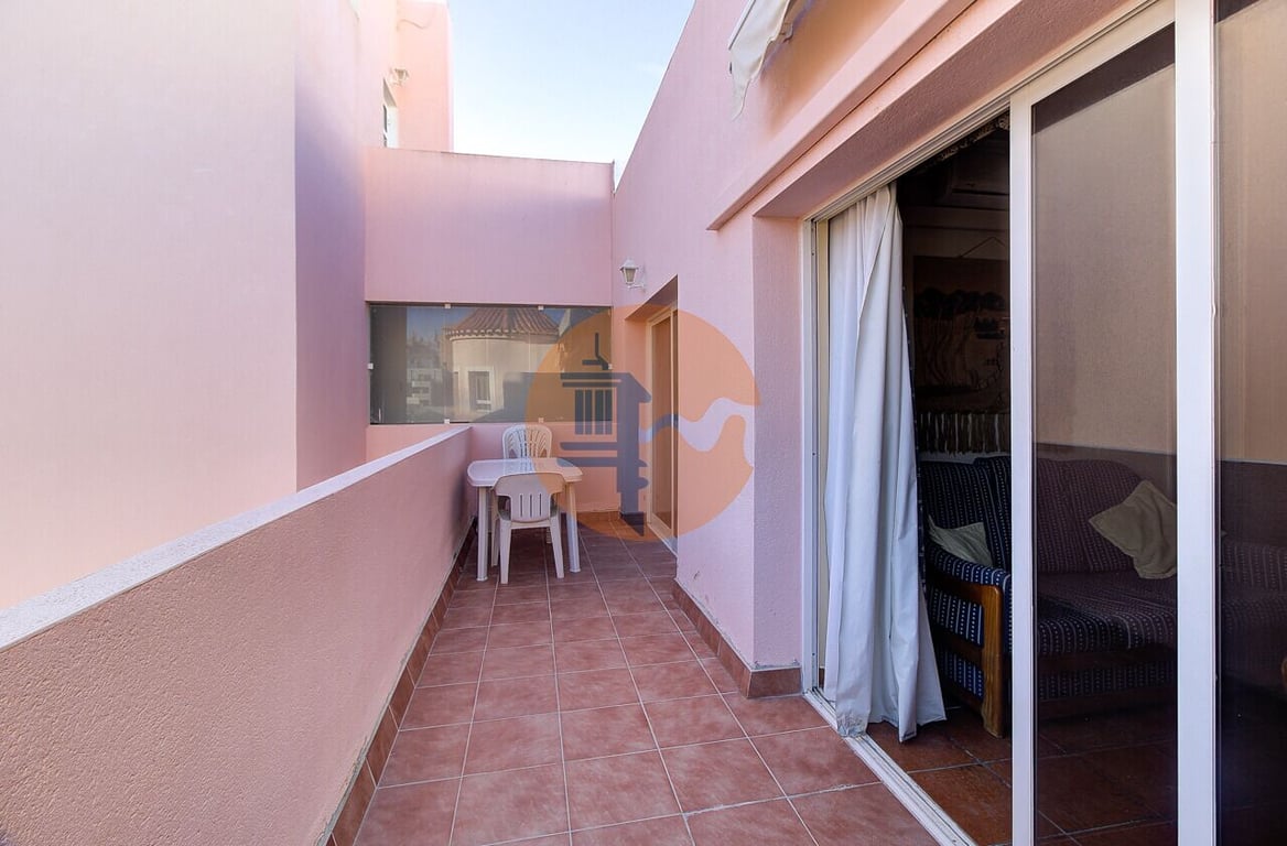Apartment in Monte Gordo - Image 3
