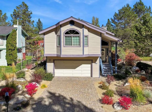 House in South Lake Tahoe - view 1