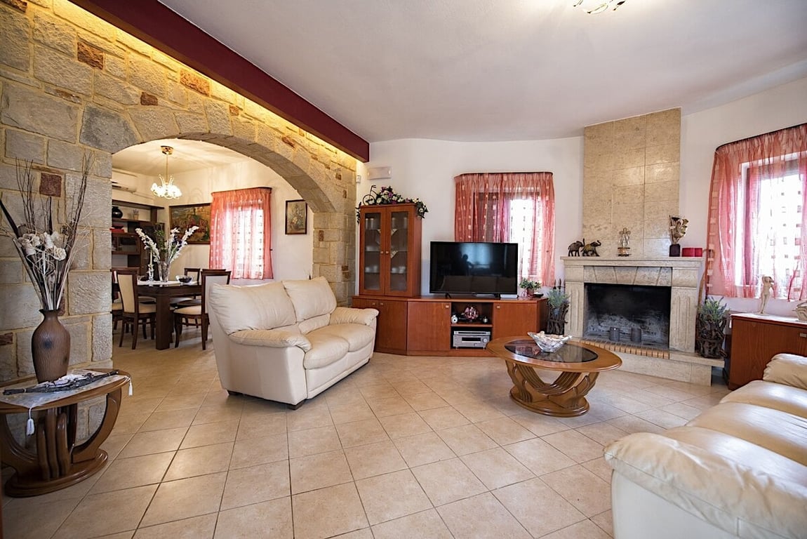 Villa in Anissaras - Image 5