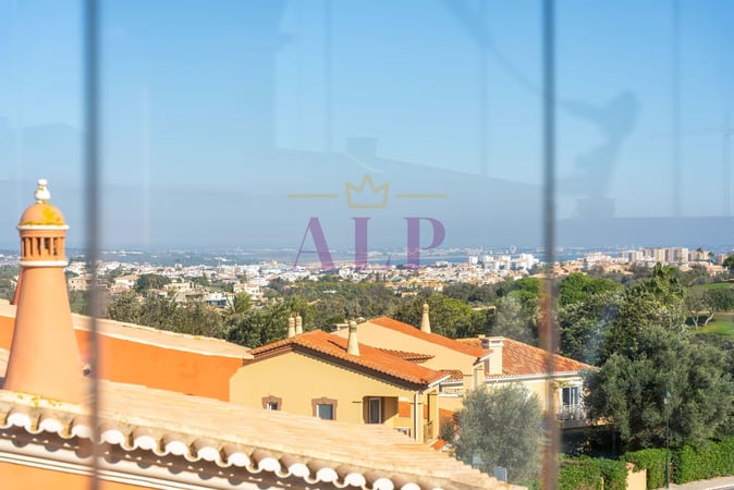 Villa in Quatro Estradas - view 1