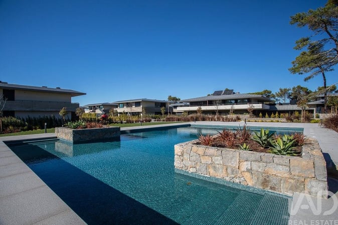 Apartment in Cascais - view 1