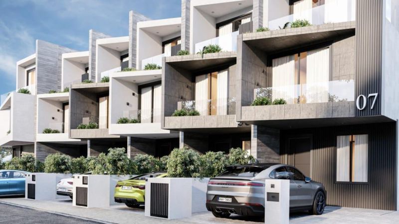 House in Aradippou - view 1